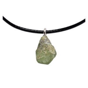Peridot Rohstein Anhänger – Lebensfreude & Energie